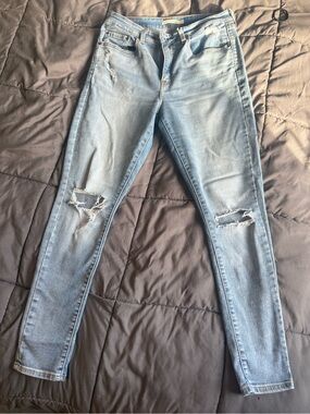 Levi's Light Blue Ripped Skinny Jeans